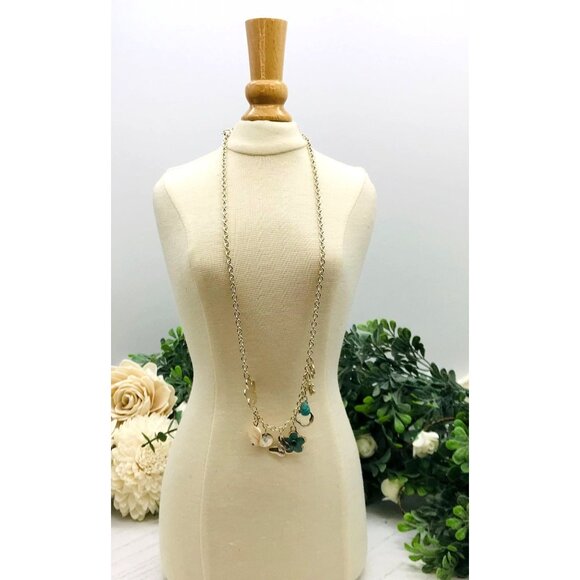 Vintage Silver Tone Charm Necklace W/ Assorted Flower & Animal Pendants - Picture 2 of 4